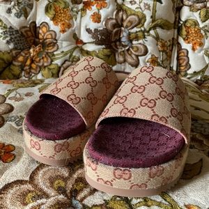 Not authentic gg slide sandal NWOT